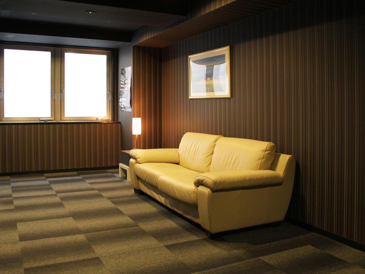 Hotel Livemax Budget Hiratsuka Ekimae Buitenkant foto